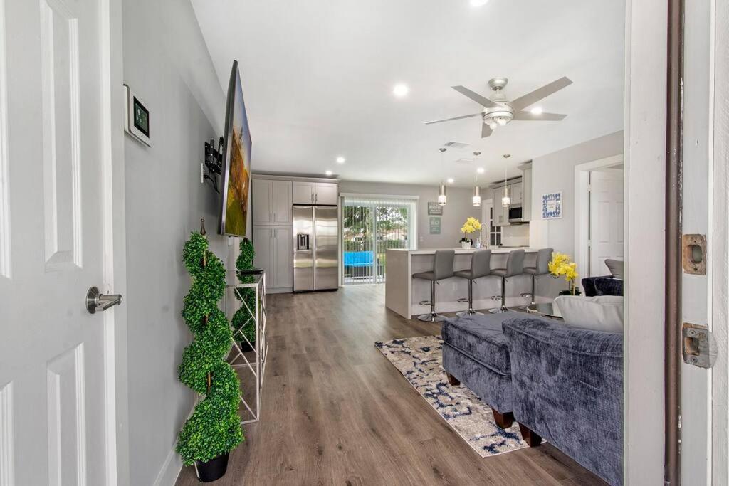 Modern Getaway Near The Beach With Room For A Boat West Palm Beach Esterno foto