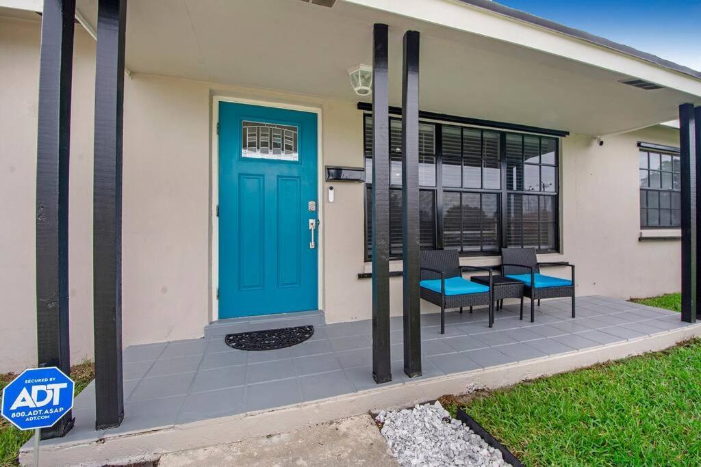 Modern Getaway Near The Beach With Room For A Boat West Palm Beach Esterno foto