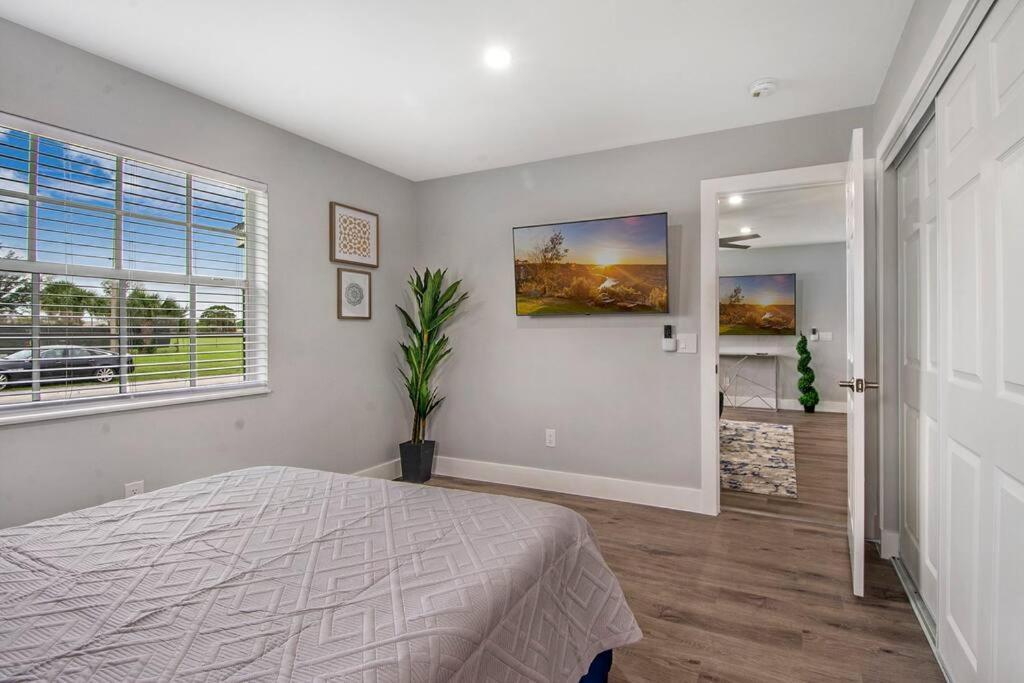 Modern Getaway Near The Beach With Room For A Boat West Palm Beach Esterno foto