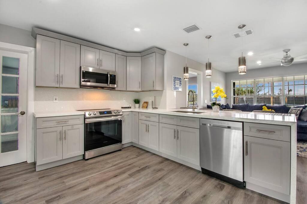 Modern Getaway Near The Beach With Room For A Boat West Palm Beach Esterno foto