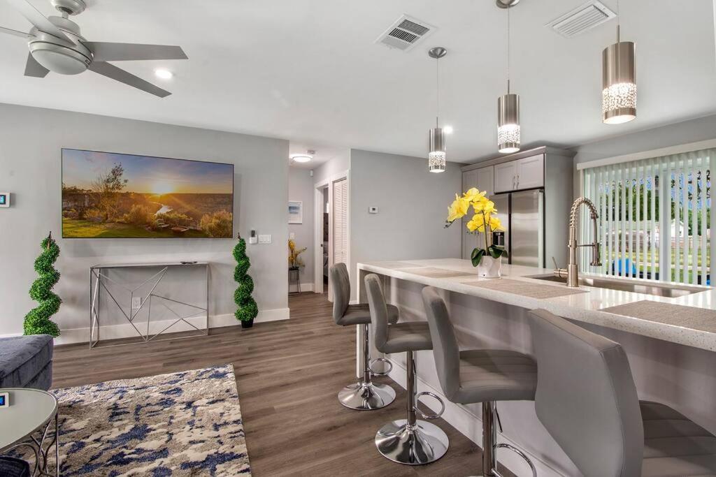 Modern Getaway Near The Beach With Room For A Boat West Palm Beach Esterno foto